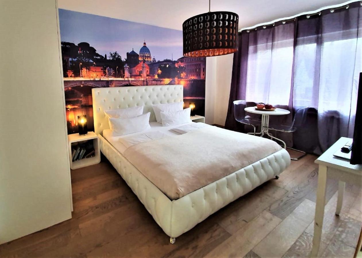 Studio Rome In Der Altstadt Apartment Фрайбург Екстериор снимка